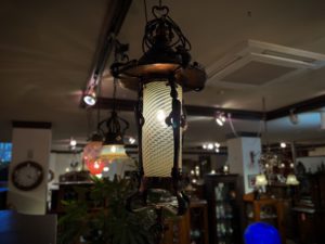 ヴァセリンガラス (NEW)アンティーク ヴァセリンガラス・ランタン(65225)｜ヴァセリンランプ 西洋・アンティーク家具の専門店「家具のこばやし」- 福島県福島市アンナガーデン