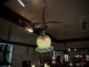 ヴァセリンガラス アンティーク ヴァセリンガラス・ランプシェード – I4308/ T8104(SOLD)｜ヴァセリンランプ 西洋・アンティーク家具の専門店「家具のこばやし」- 福島県福島市アンナガーデン