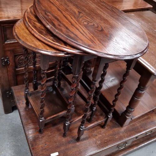 アンティーク家具 アンティークネストテーブル -76091 (SOLD)|ヴァセリンランプ 西洋・アンティーク家具の専門店「家具のこばやし」- 福島県福島市アンナガーデン