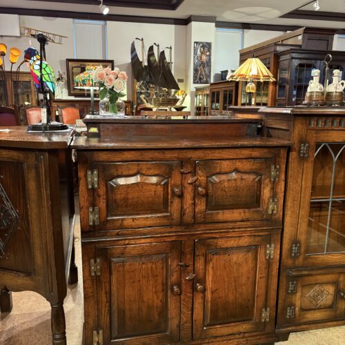 アンティーク家具 アンティークカップボード -73023｜ヴァセリンランプ 西洋・アンティーク家具の専門店「家具のこばやし」- 福島県福島市アンナガーデン
